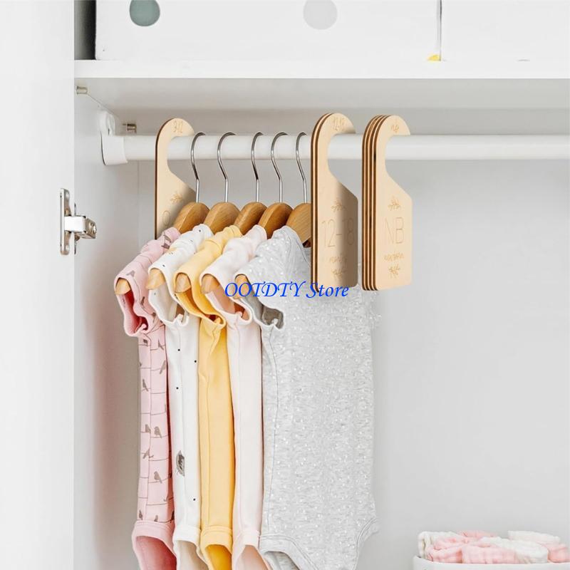 Baby Clothing Hanger Dividers - 367A Kleerhangers voor baby's met maatmarkeringen